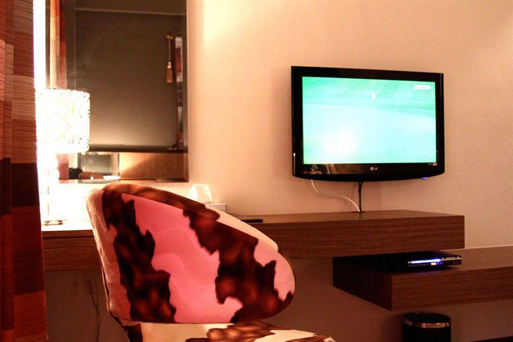 Arenaa Deluxe Hotel Malacca Esterno foto