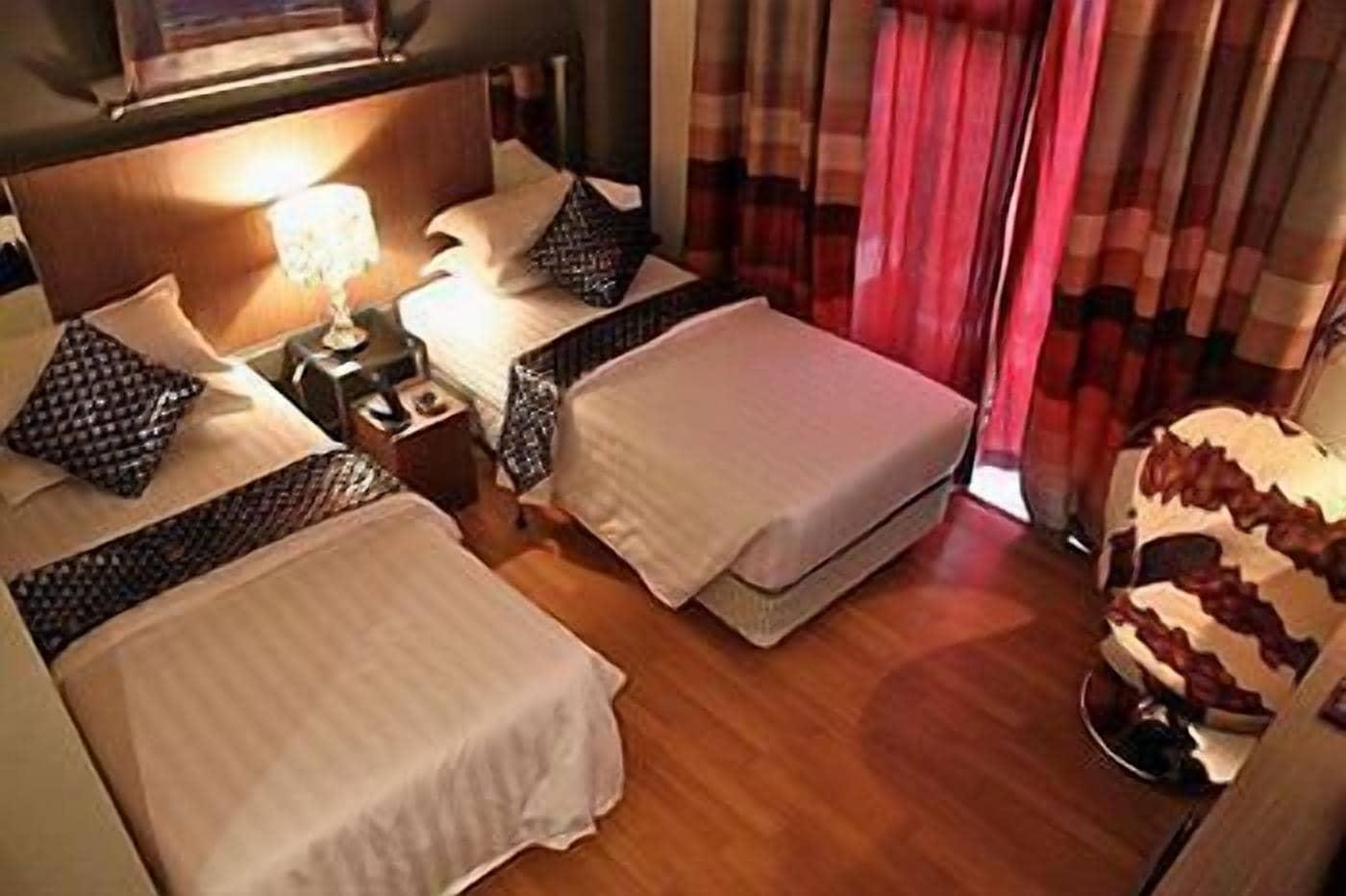 Arenaa Deluxe Hotel Malacca Esterno foto