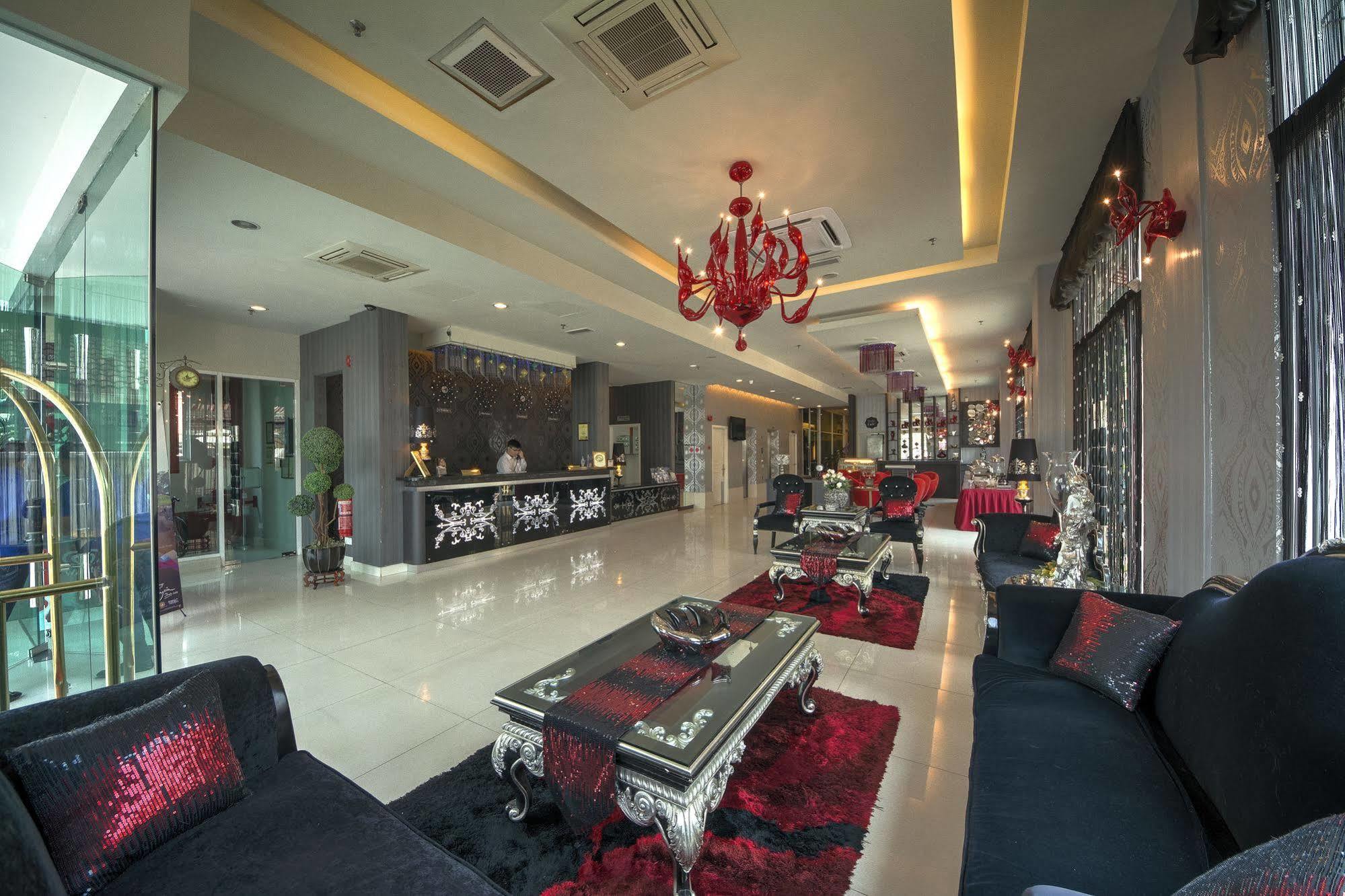Arenaa Deluxe Hotel Malacca Esterno foto